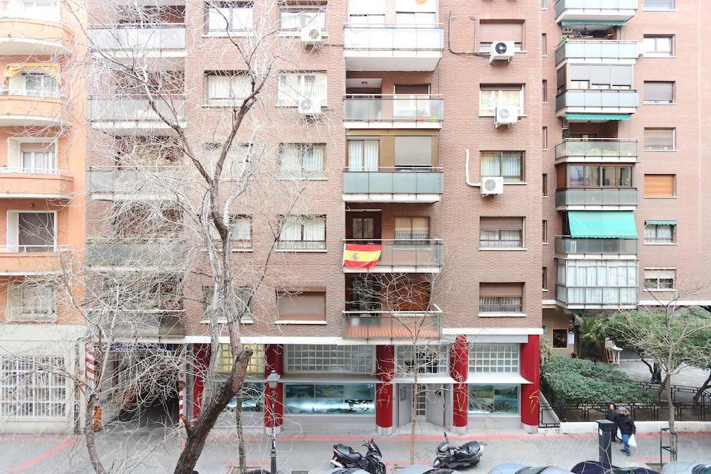 Classical Flat In Barrio Salamanca By Allo Housing Madrid Extérieur photo